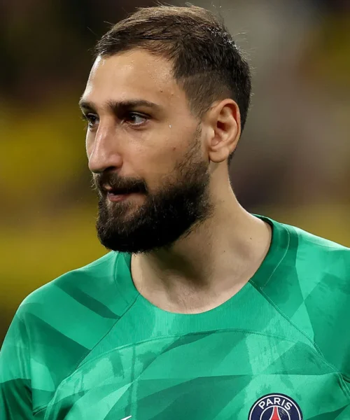 Gianluigi Donnarumma in bilico: riflessioni in corso al PSG
