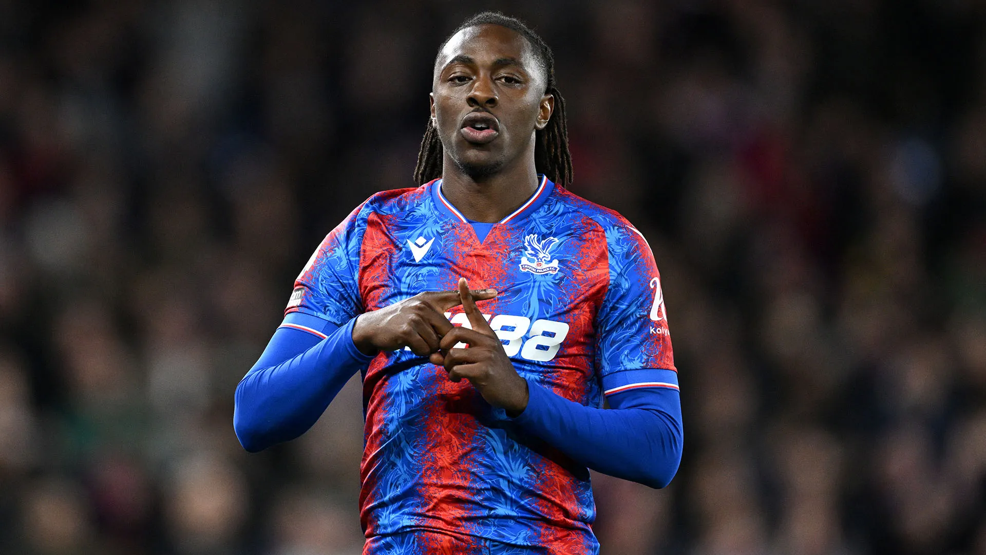 Eze ha una clausola rescissoria di 70 milioni di euro, e il Crystal Palace preferirebbe non cederlo