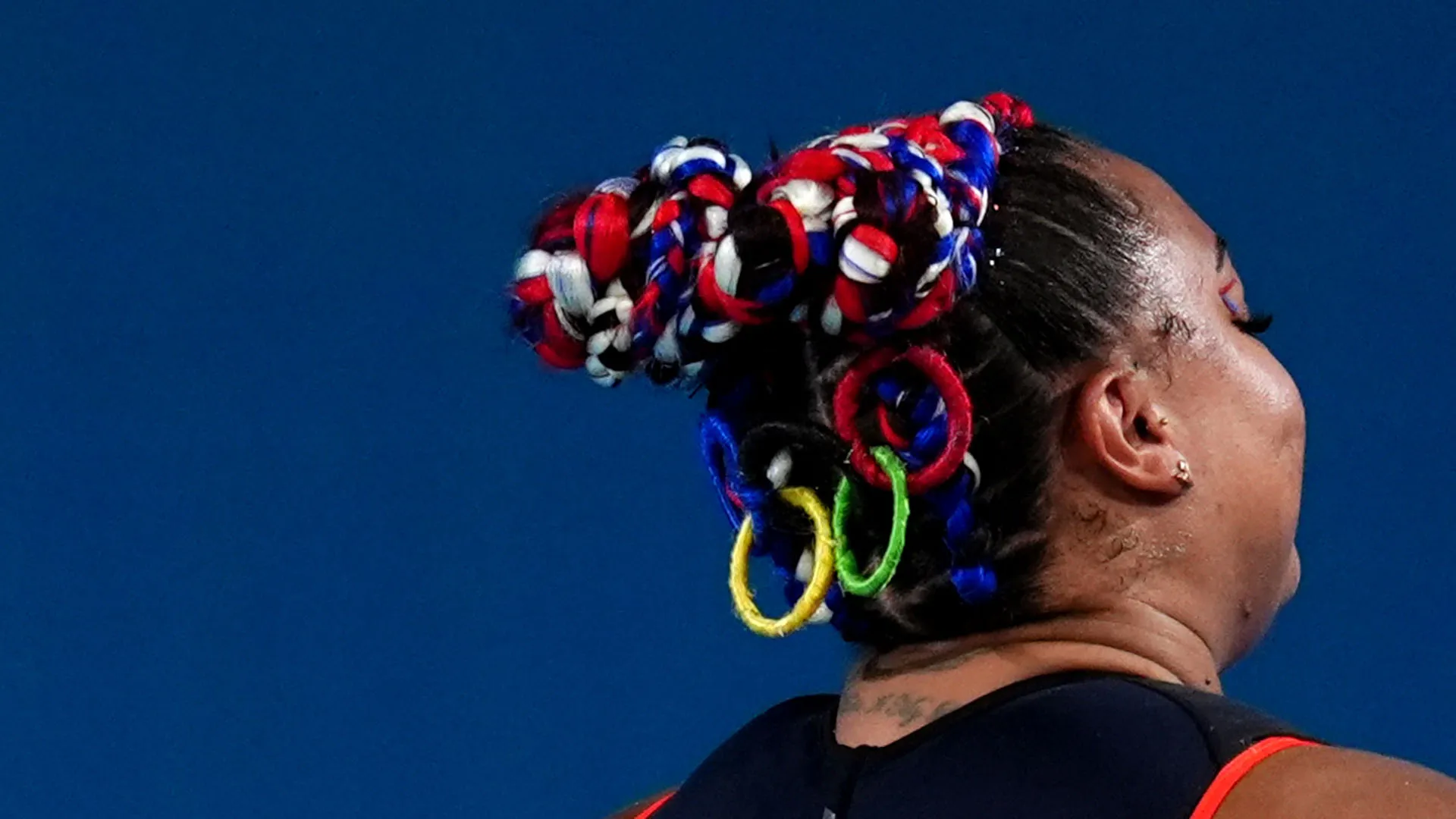 "Nessuno dovrebbe mai sentirsi in difetto per un look originale o altro, la diversità è splendida" ha detto la campionessa
