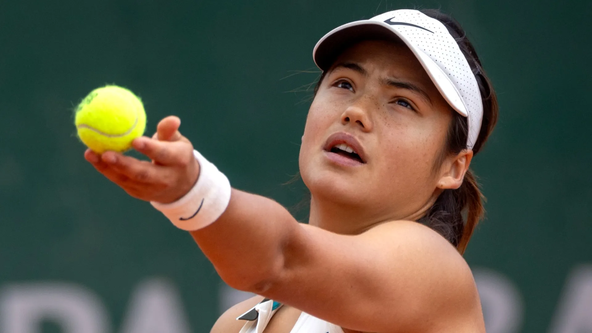 Alla fine ha vinto con il punteggio di 7-5, 4-6, 6-3
