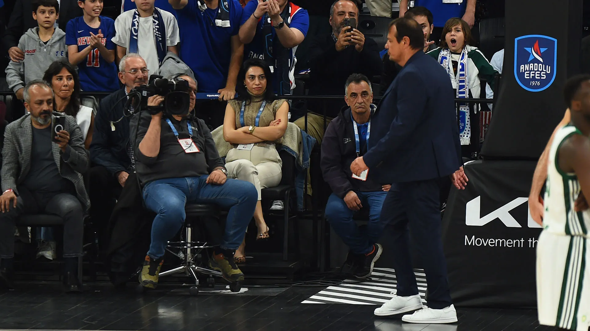 "Ritengo meriti rispetto, ha fatto il bene del club quando era qui"
