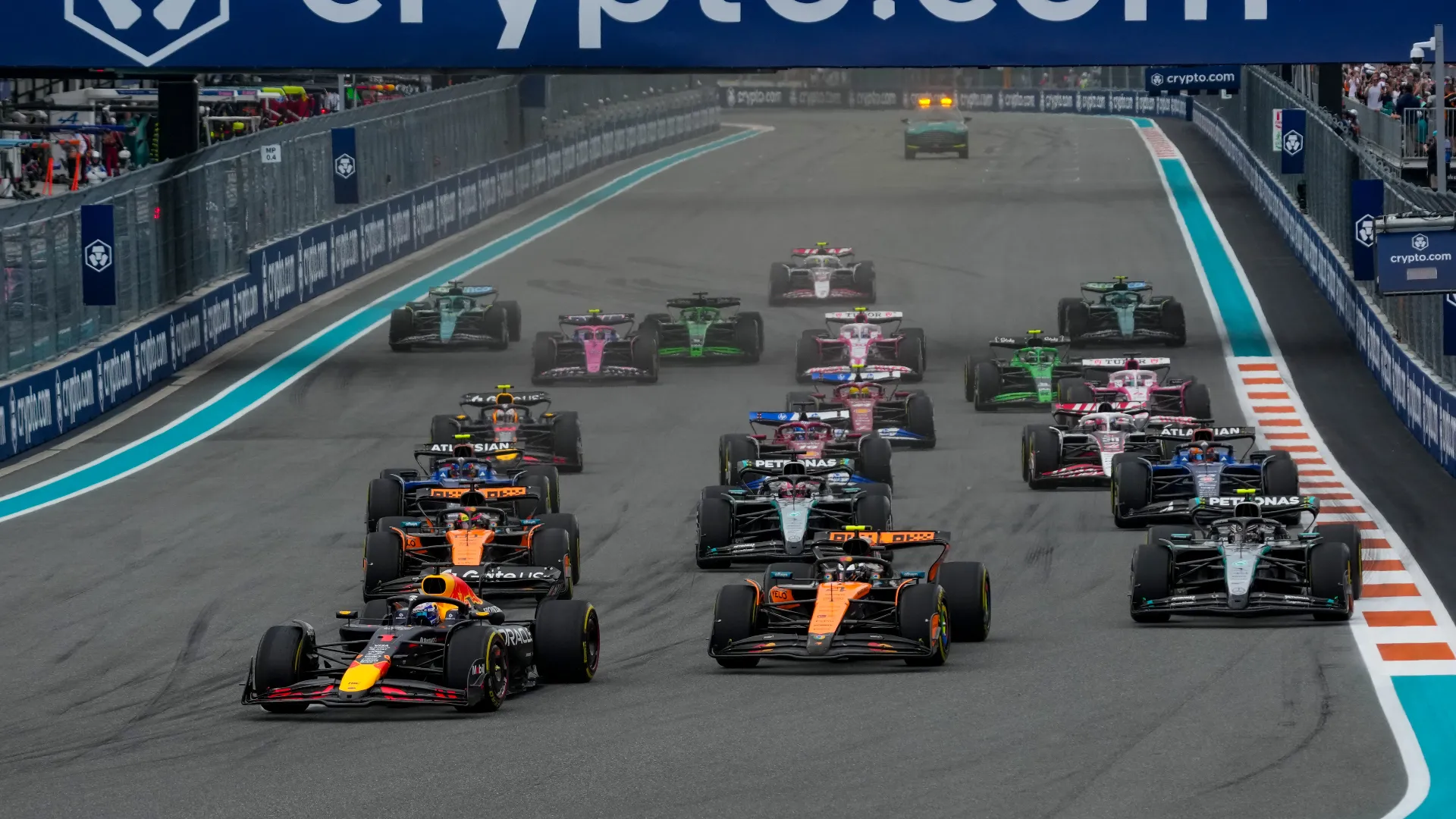 Formula 1, ora è certo: un altro pilota perde subito il posto!