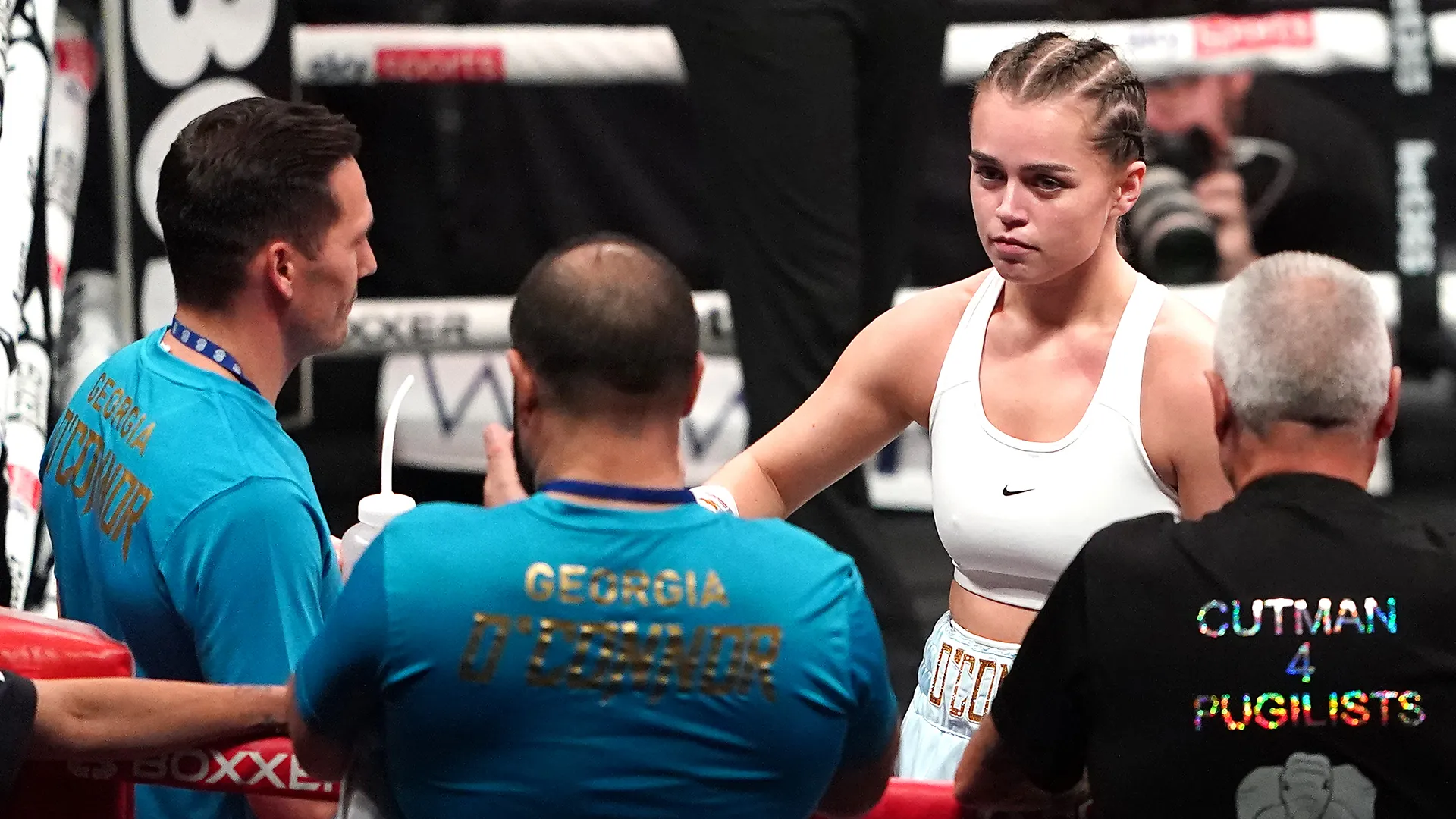 "La comunità pugilistica ha perso troppo presto una giovane donna talentuosa, coraggiosa e determinata"
