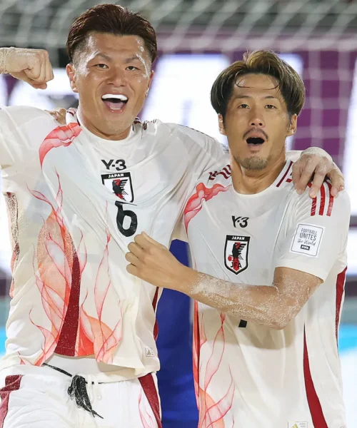 Il Giappone segna 10 gol e si qualifica! Le foto