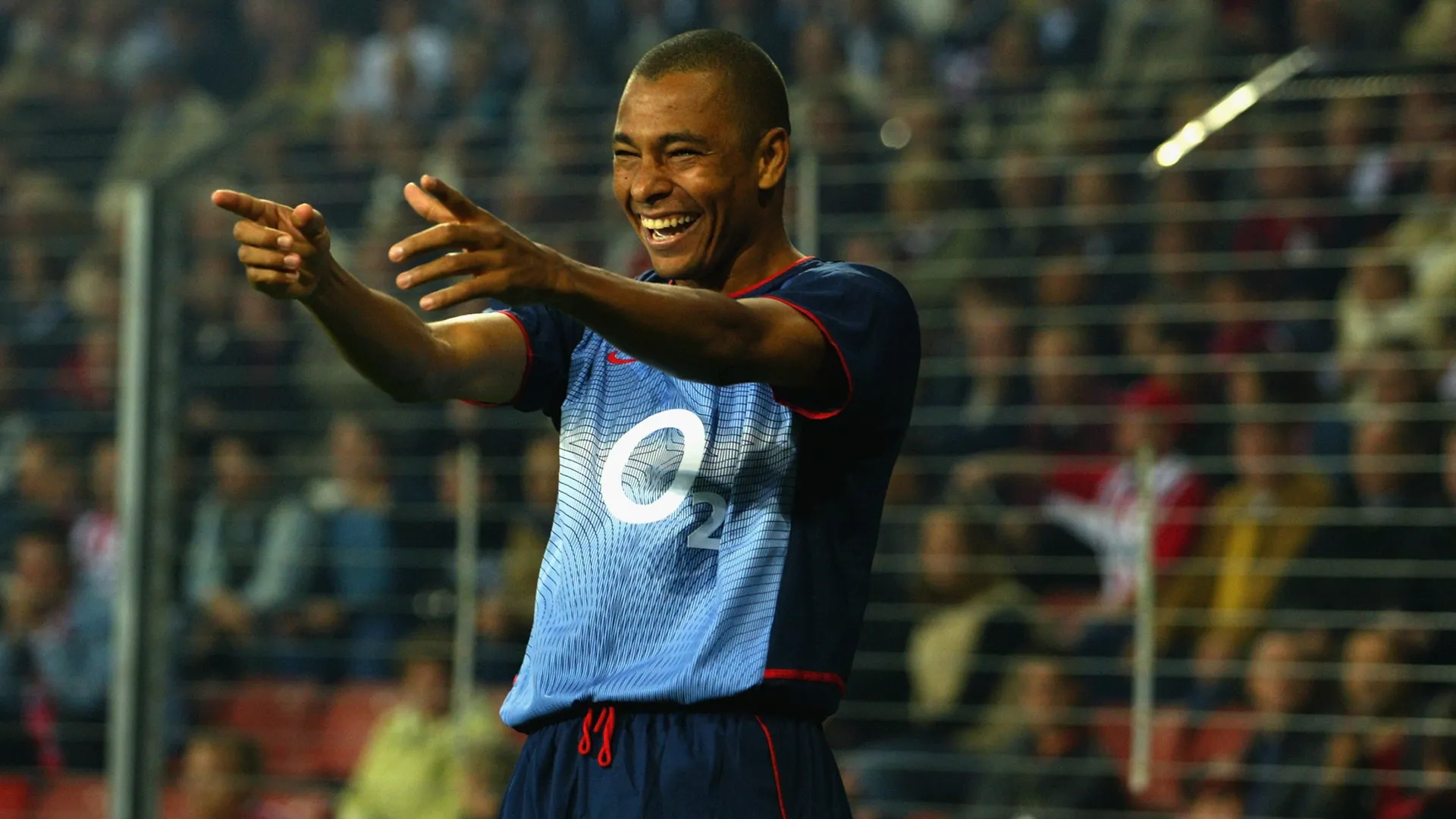 Ha giocato per i Gunners tra il 2002 e il 2008
