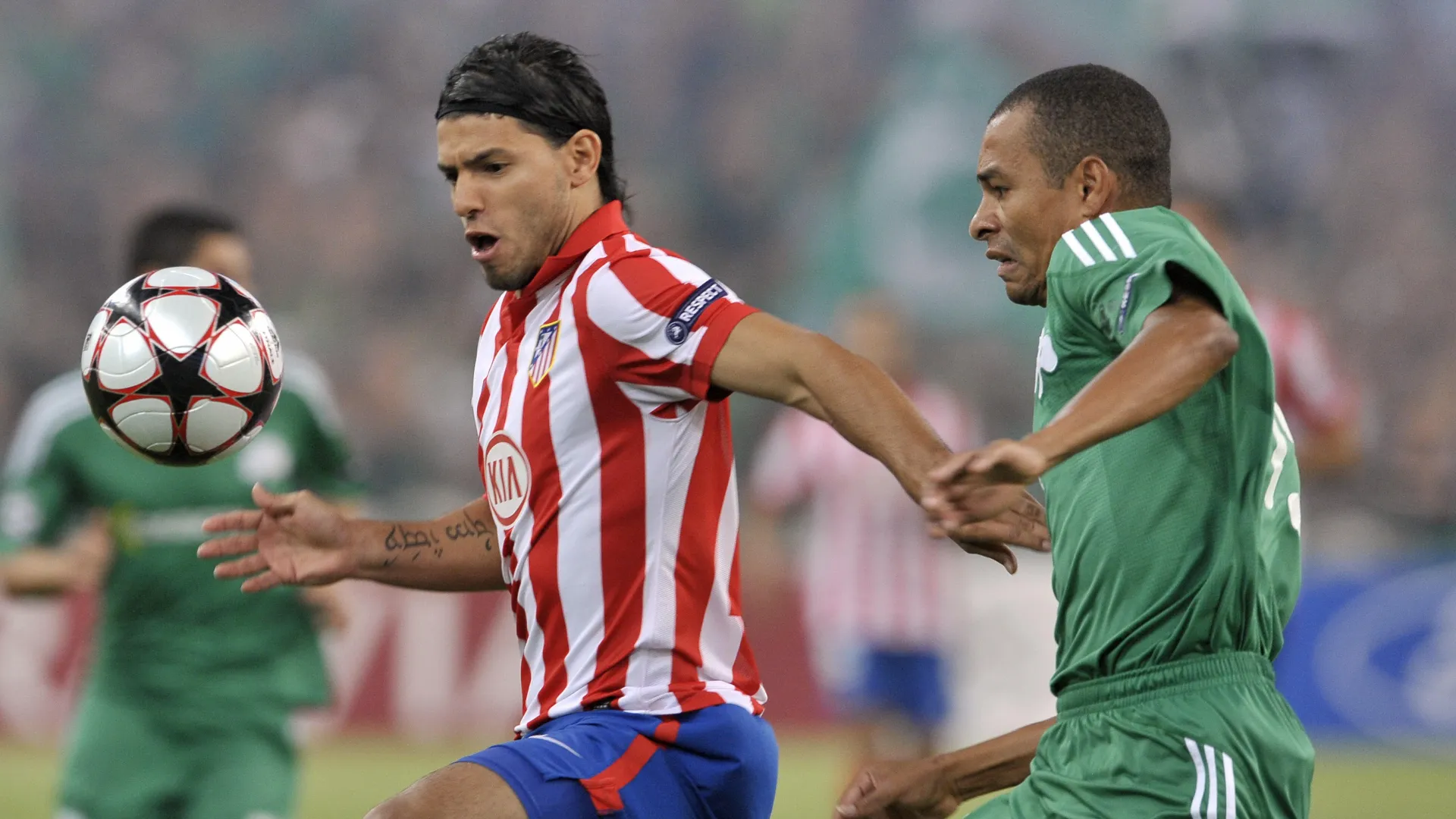 In carriera ha vestito anche le maglie di América-MG, Atlético Mineiro e Grêmio