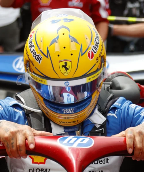 Ferrari, Lewis Hamilton perde le staffe: durissimo il team radio