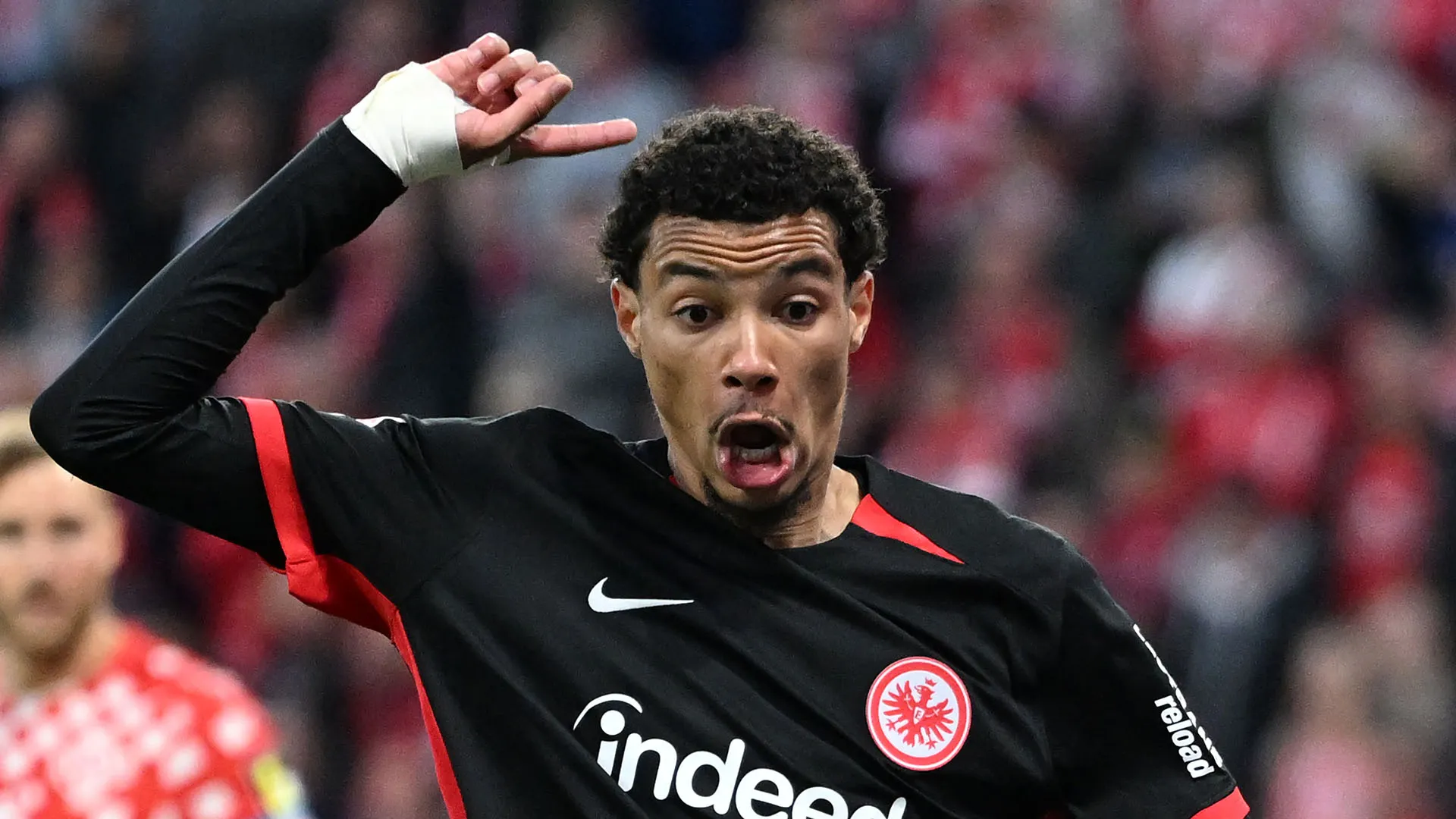 Per ingaggiarlo servirà però una maxi offerta: l'Eintracht lo valuta circa 100 milioni di euro
