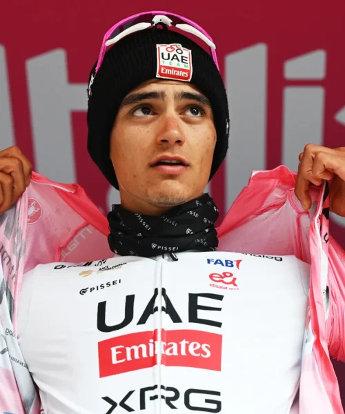 Giro d’Italia, Isaac Del Toro spiega perché non ha seguito Richard Carapaz