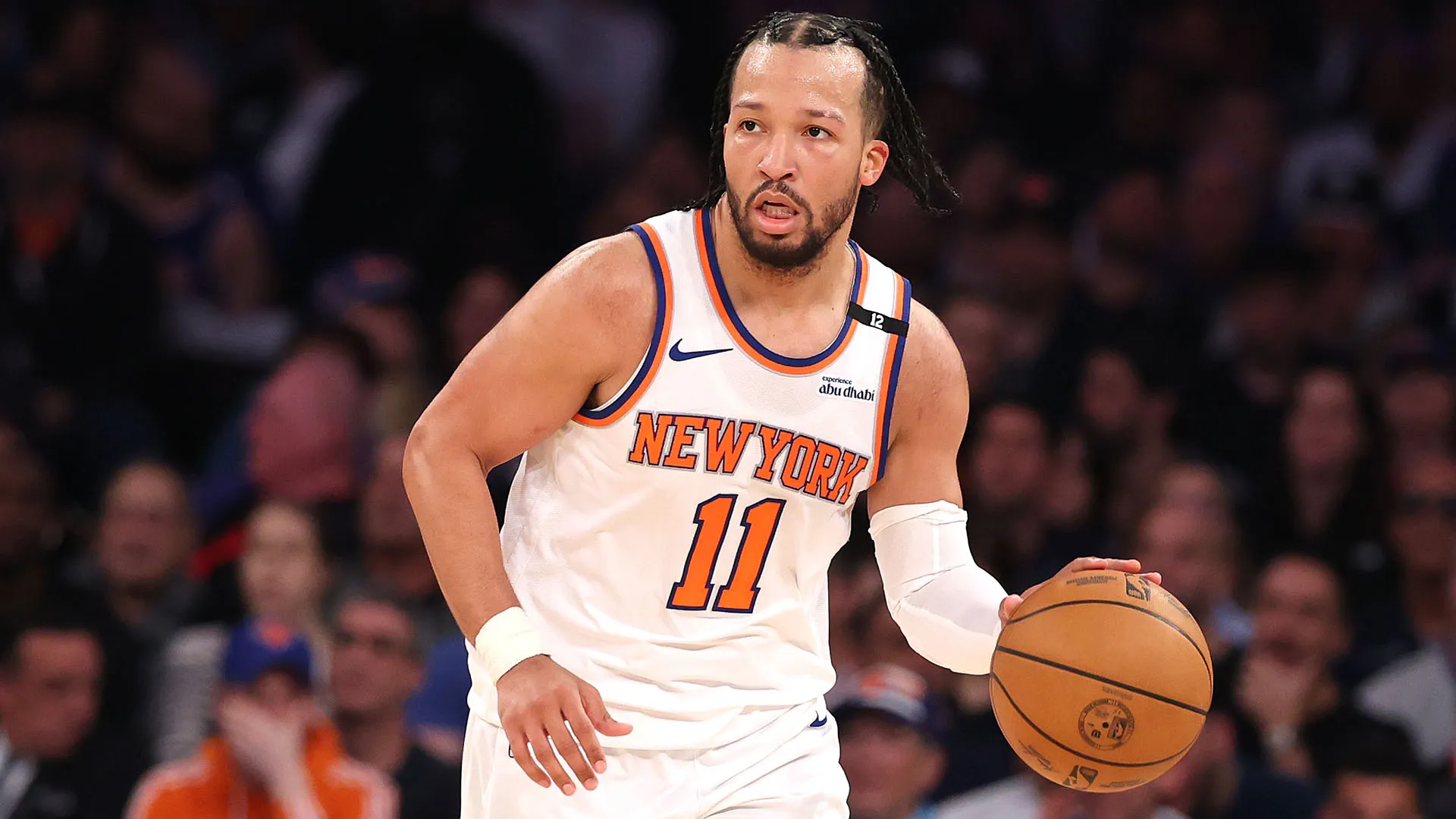 Brunson ha sfoderato una prestazione straordinaria con ben 32 punti, 5 rimbalzi e 5 assist