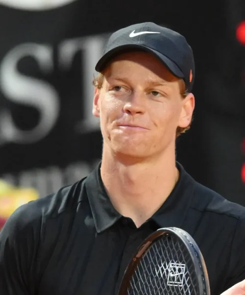 Jannik Sinner contro Tommy Paul: nuovo record stagionale per Sky