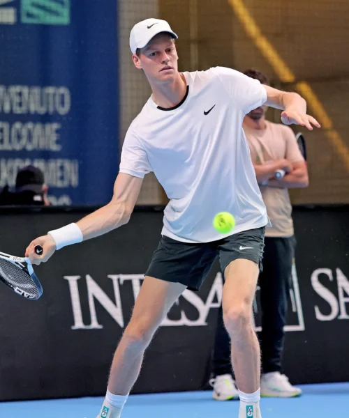 Jannik Sinner, il gesto a sorpresa per l’amico che ha commosso la mamma