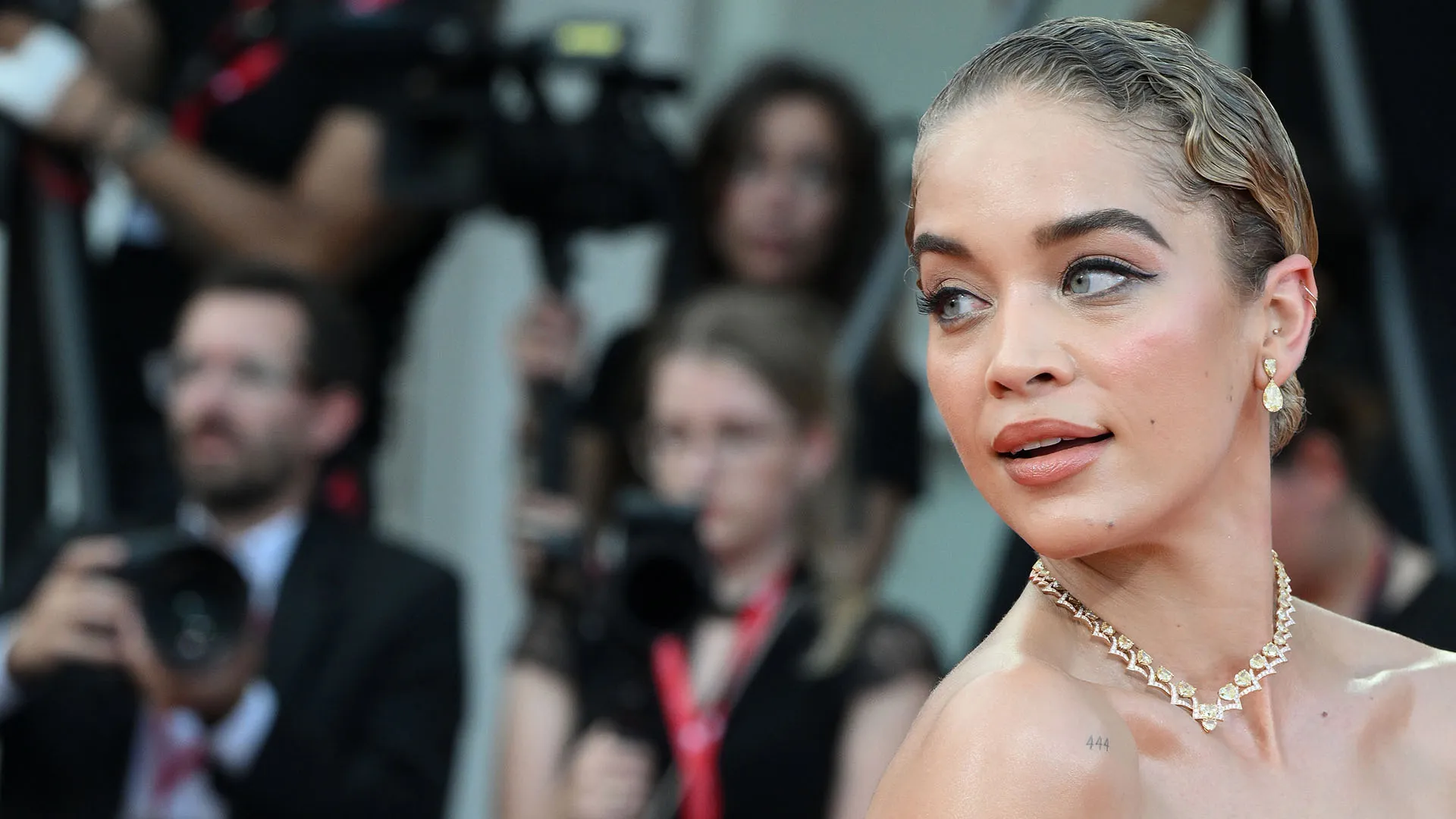 Dal 2016 la popolarità di Jasmine Sanders è cresciuta moltissimo
