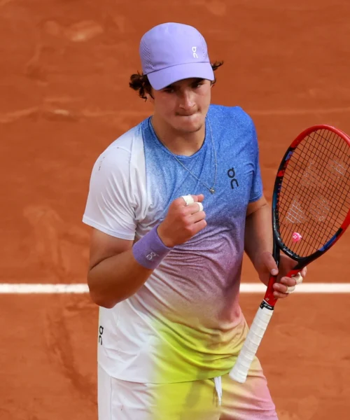 Roland Garros, Joao Fonseca torna a sorprendere: battuto Hubert Hurkacz