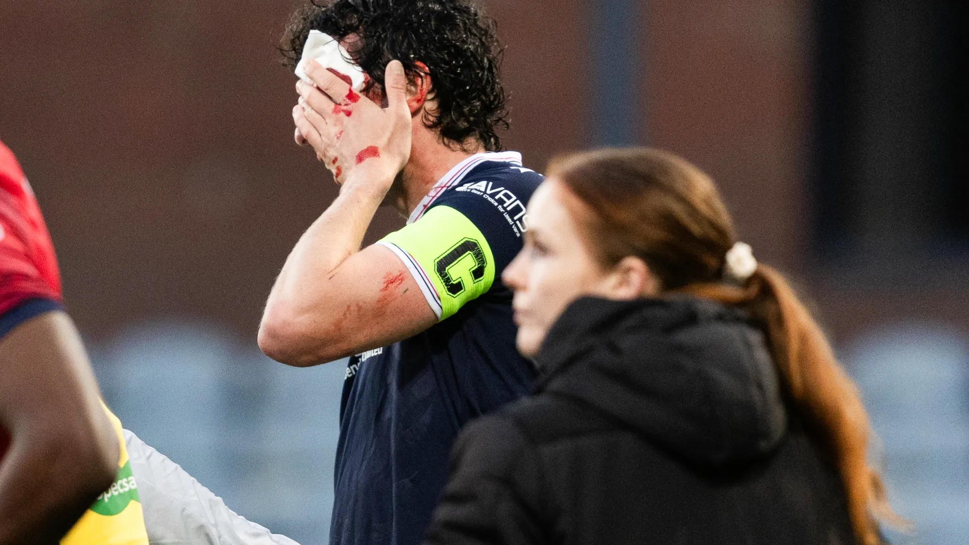 Hanno sbattuto violentemente la testa e Shaughnessy ha avuto la peggio
