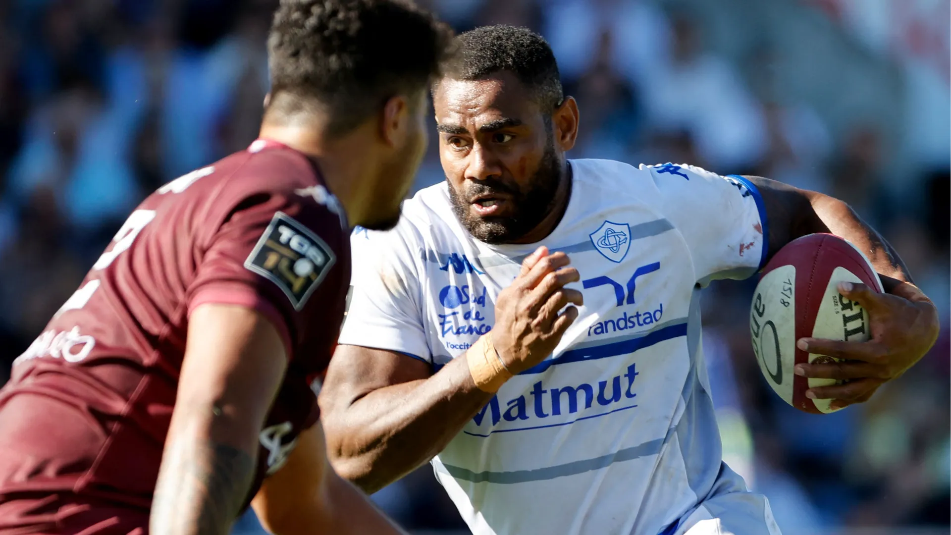 "L'intero club desidera esprimere il proprio sostegno e le più sincere condoglianze alla sua famiglia, ai suoi cari e al Castres Olympique"

