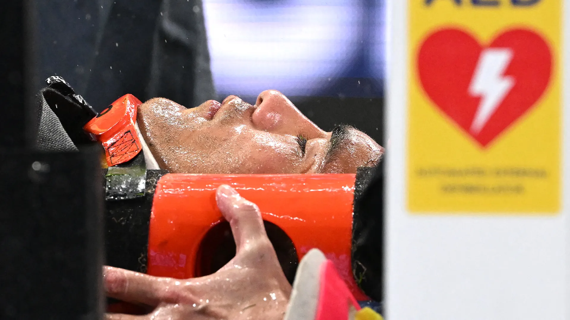 La stella si è infortunata durante Waratahs-Queensland Reds
