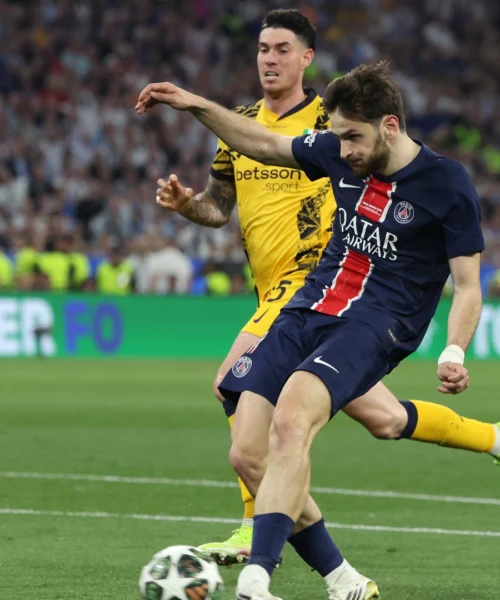 Alessandro Bastoni non riesce ad accettare la sconfitta subita con il Psg