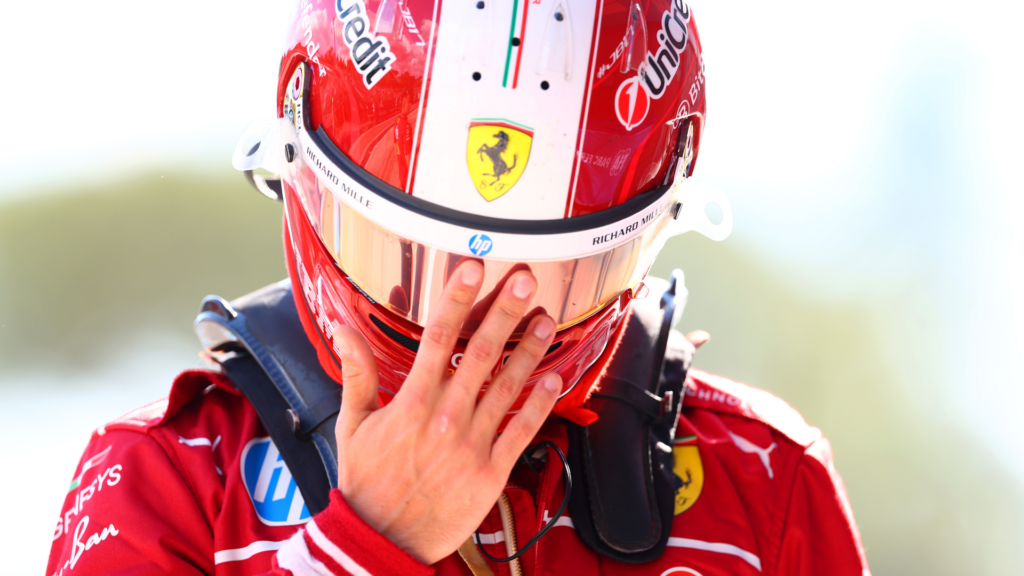 Charles Leclerc furioso a Silverstone si ricopre di insulti