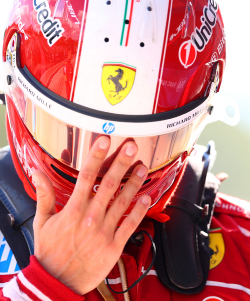 Disastro Ferrari nelle qualifiche ad Imola: 11º e 12º, Piastri in pole