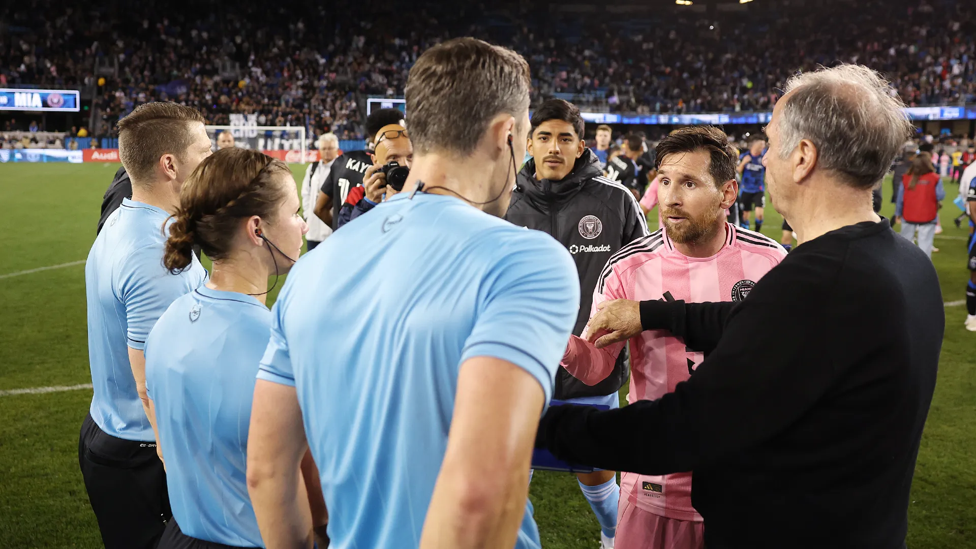 Al termine del match Messi ha avuto qualcosa da ridire contro l'arbitro
