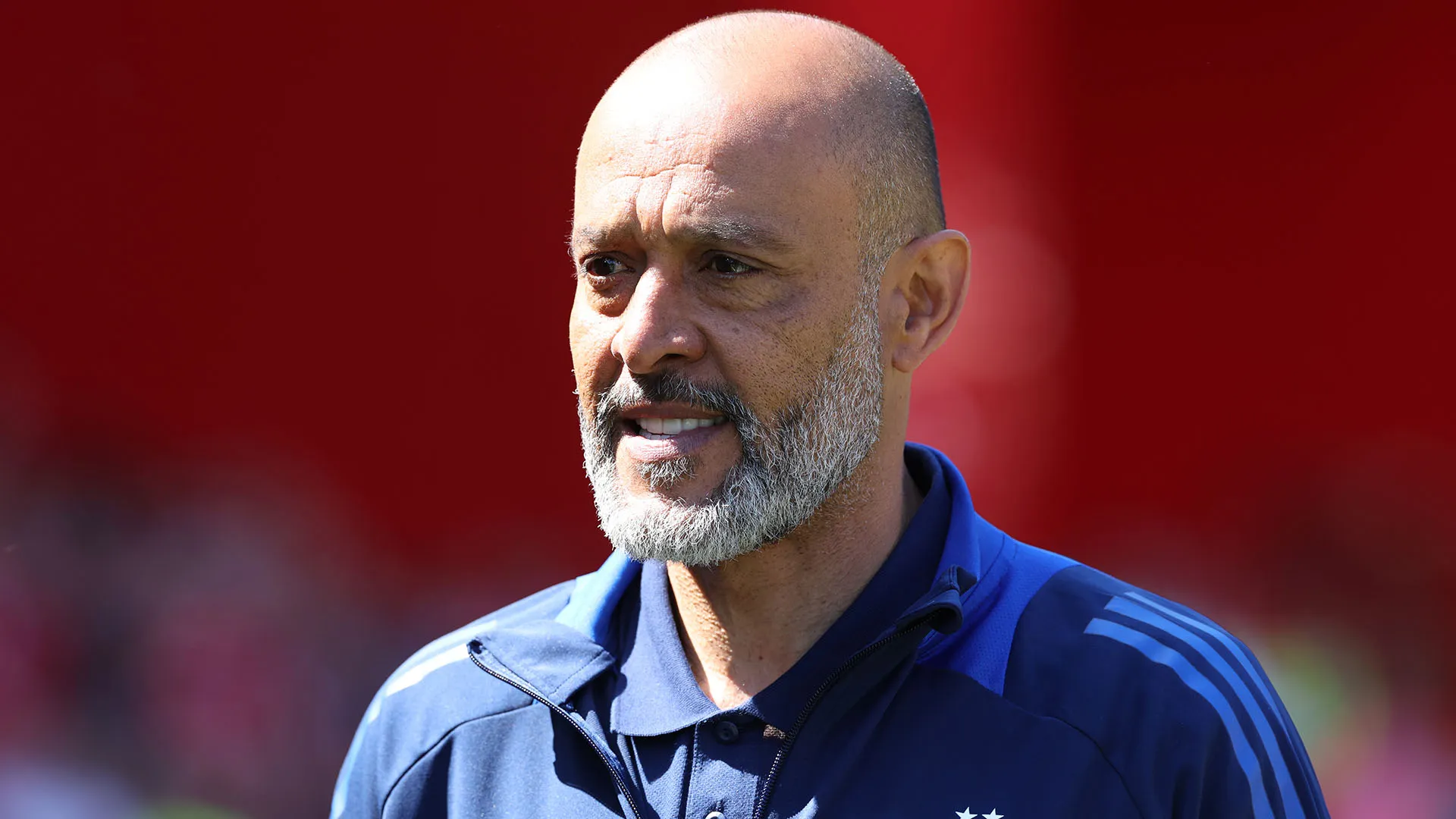 Il proprietario del Nottingham Forest è entrato in campo al termine del match tra Leicester e Nottingham Forest
