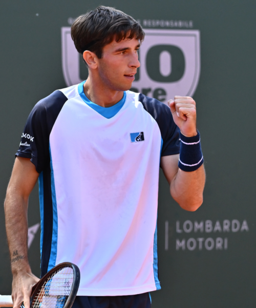 Matteo Gigante incanta Roma: vittoria su Rinderknech e passaggio al secondo turno degli Internazionali d’Italia