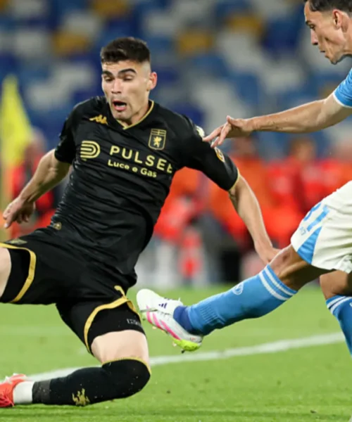Napoli frenato, solo pari con il Genoa e +1 sull’Inter