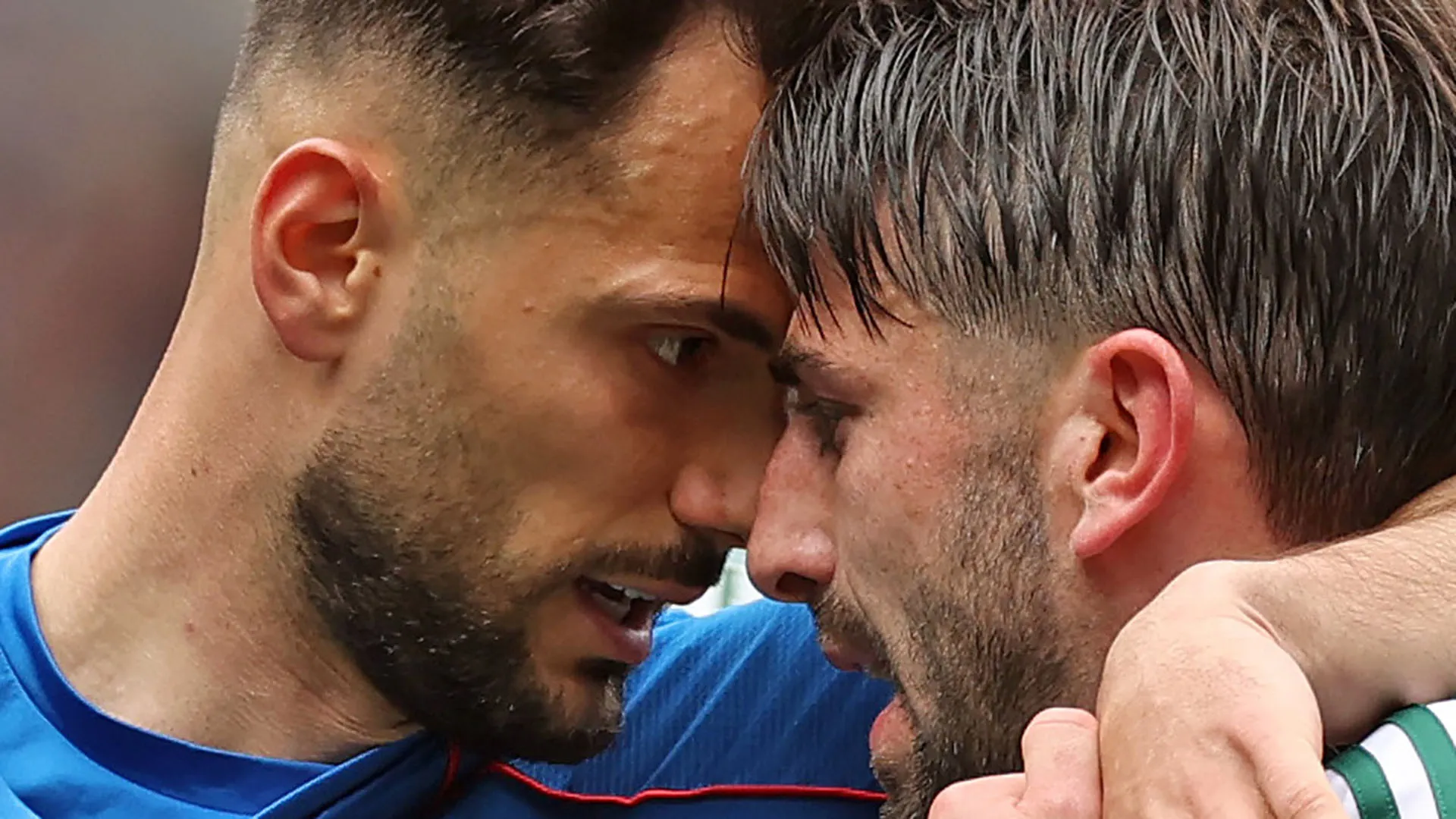 L'immagine riassume un derby molto combattuto ed intenso, finito 1-1