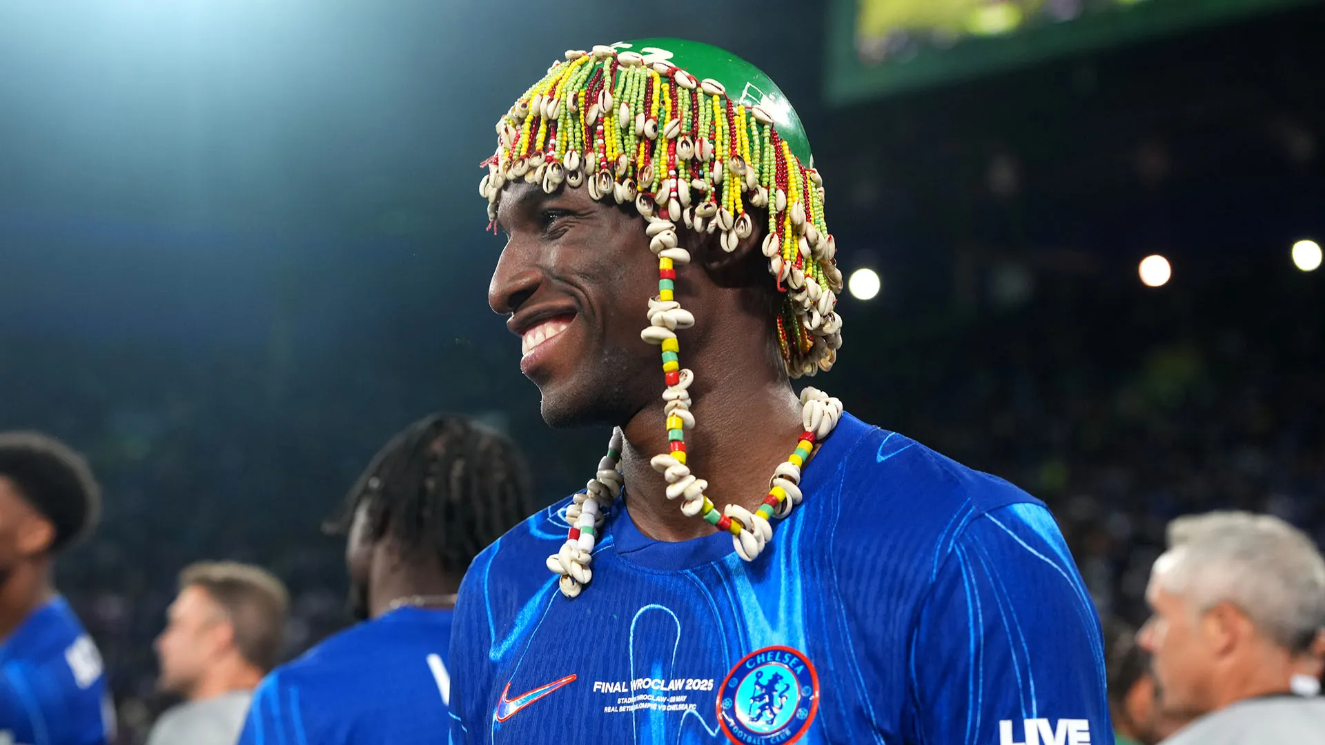 L'attaccante del Chelsea ha festeggiato con uno stile tipico senegalese
