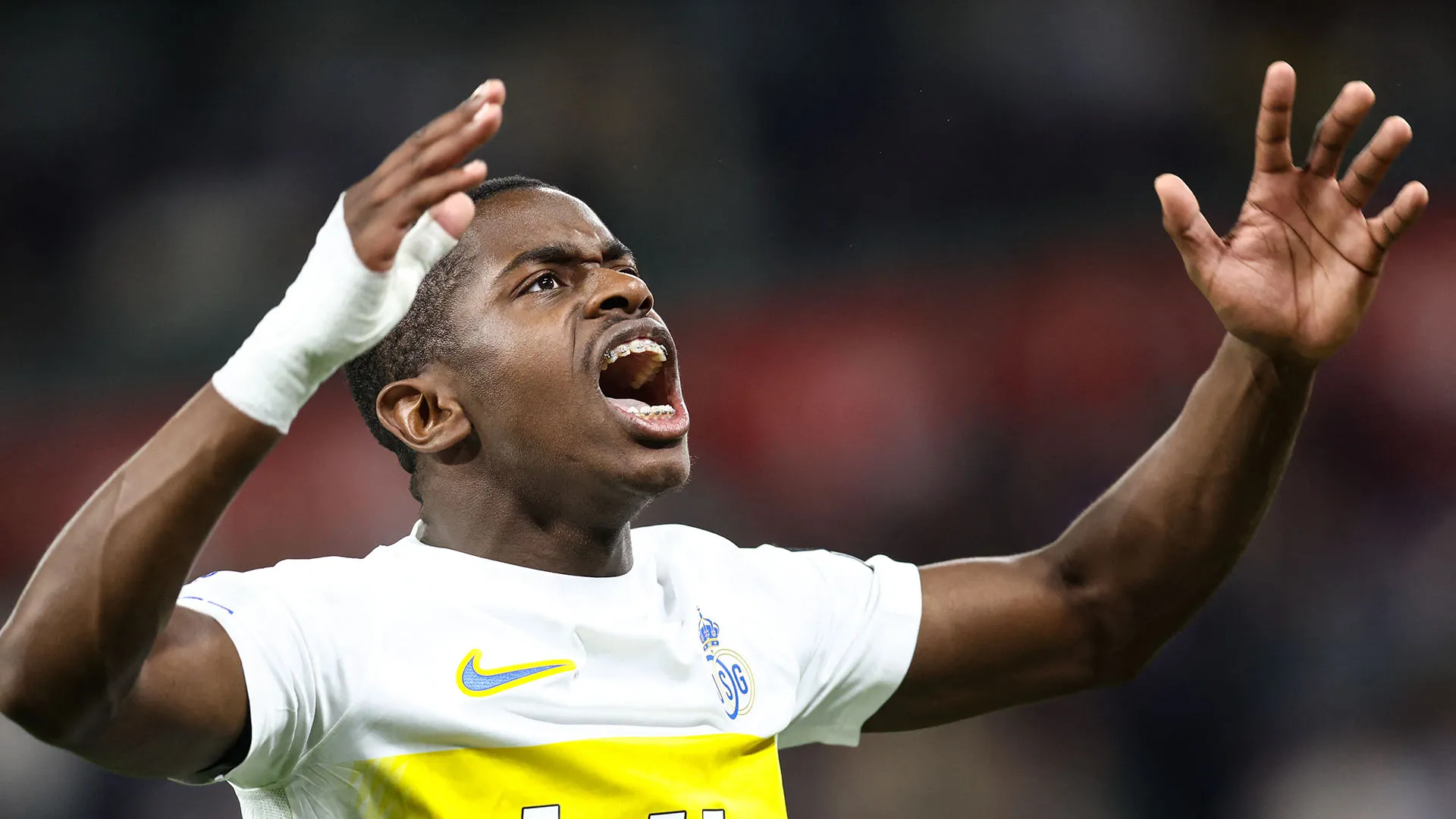 Sadiki è cresciuto nel vivaio dell'RSC Anderlecht, l'ex club di Kompany