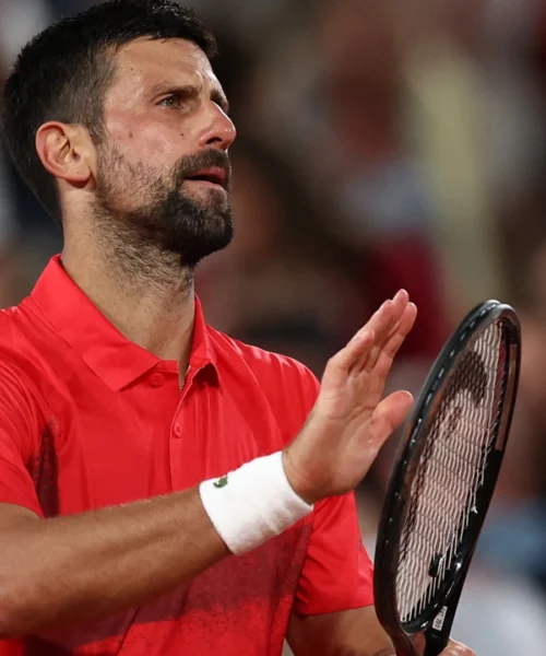 Novak Djokovic fa un altro passo verso Jannik Sinner