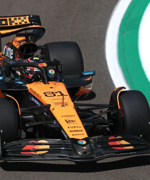 F1, GP Emilia-Romagna: doppietta McLaren nelle prime libere