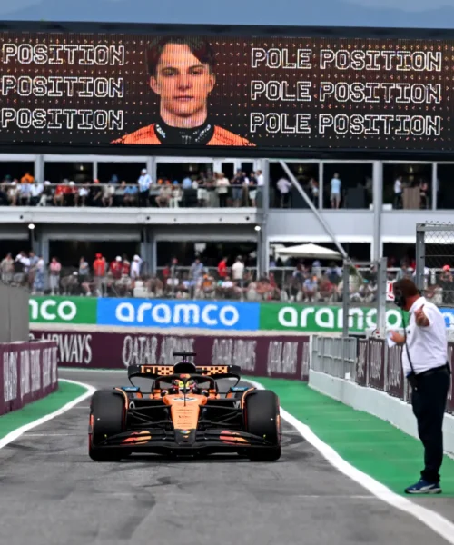 F1, GP Spagna, doppietta McLaren: pole di Piastri davanti a Norris