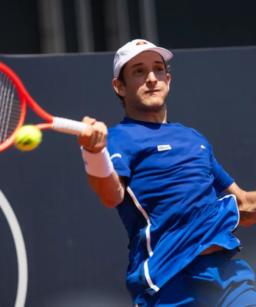 Internazionali d’Italia: Passaro illude e Khachanov lo travolge, il russo vola agli ottavi