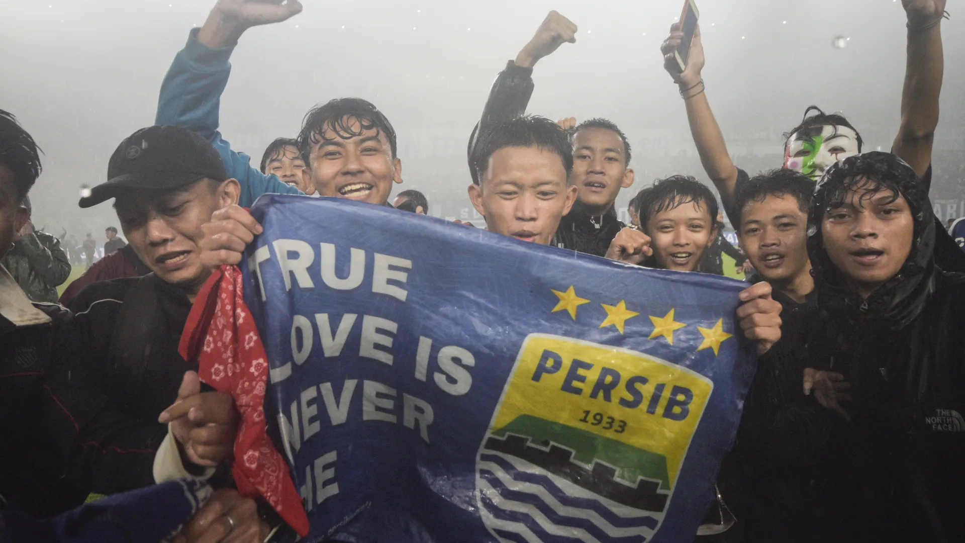 Le partite casalinghe vengono disputate al Si Jalak Harupat Stadium
