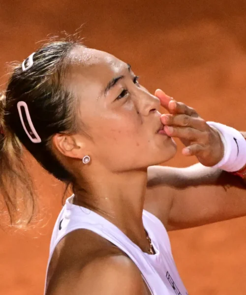 Internazionali d’Italia donne: Qinwen Zheng elimina Aryna Sabalenka