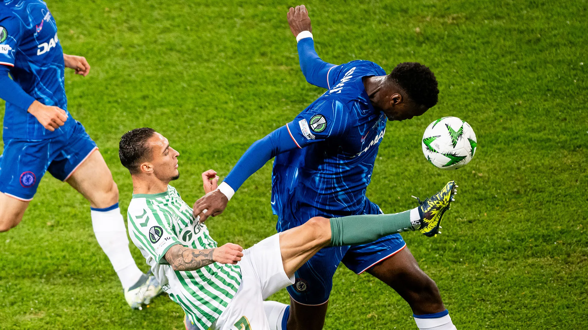 Abde Ezzalzouli aveva aperto le marcature, poi il Betis è stato travolto
