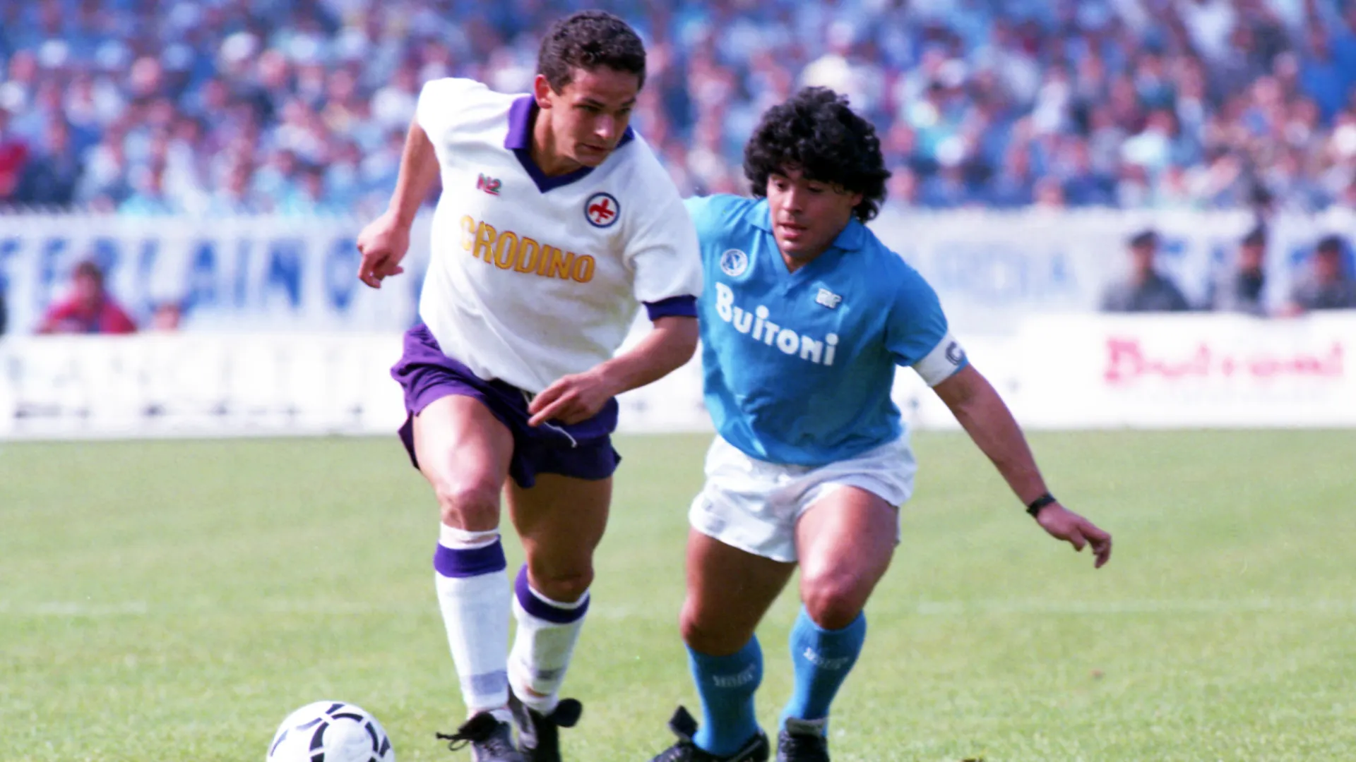 Cresciuto nel Vicenza, nel 1985 è passato alla Fiorentina
