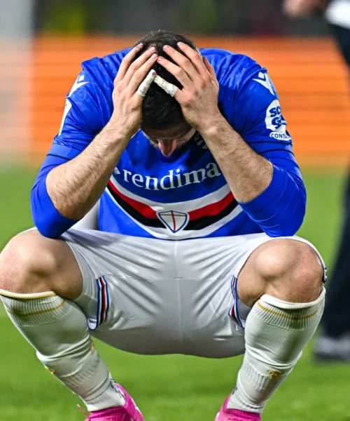 Dramma sportivo per la Sampdoria: le lacrime di giocatori e dirigenti. Foto