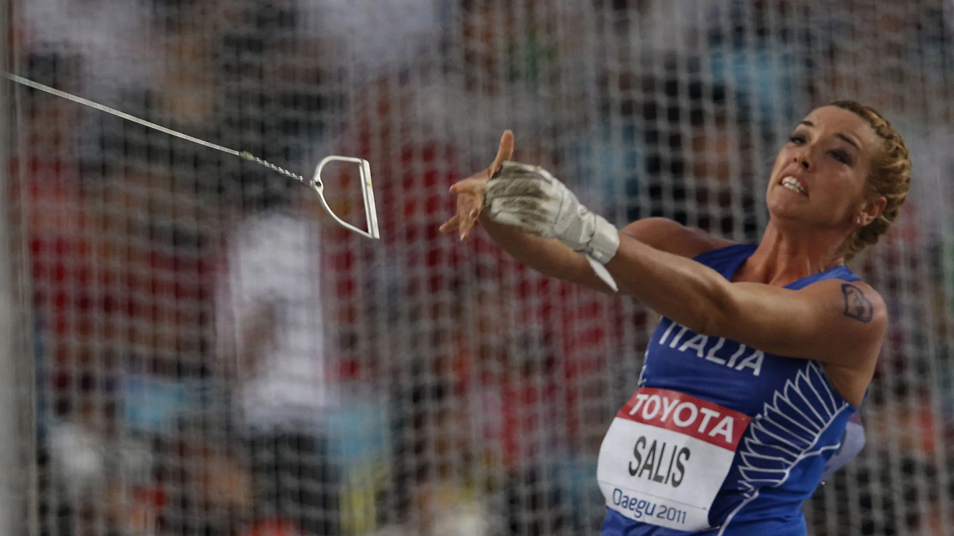 Nel 2006 ha esordito nella nazionale italiana e nel 2008 ha partecipato alle Olimpiadi di Pechino