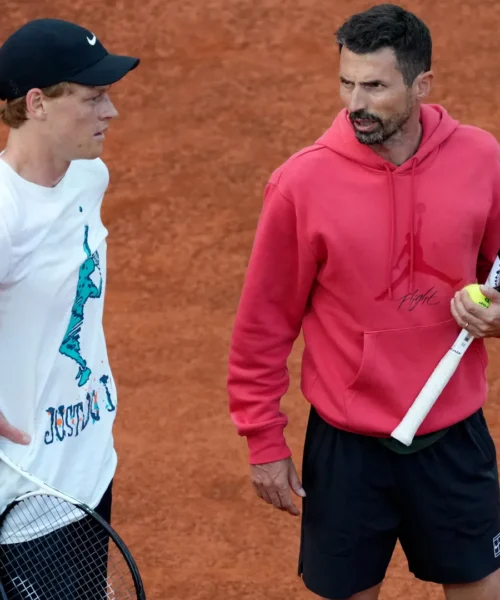 Roland Garros, Simone Vagnozzi avverte Jannik Sinner
