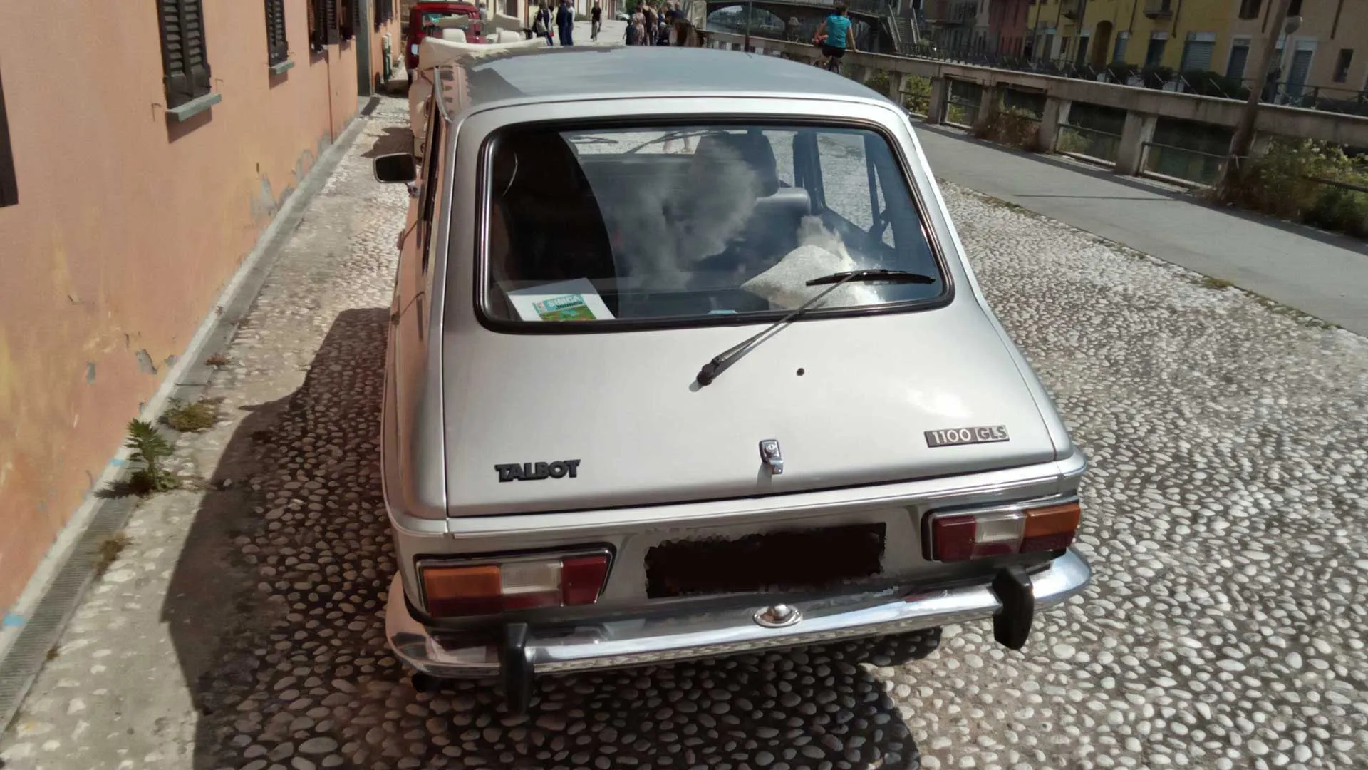 Negli Stati Uniti, la 1100 fu venduta con il nome 1204 tramite la rete Chrysler