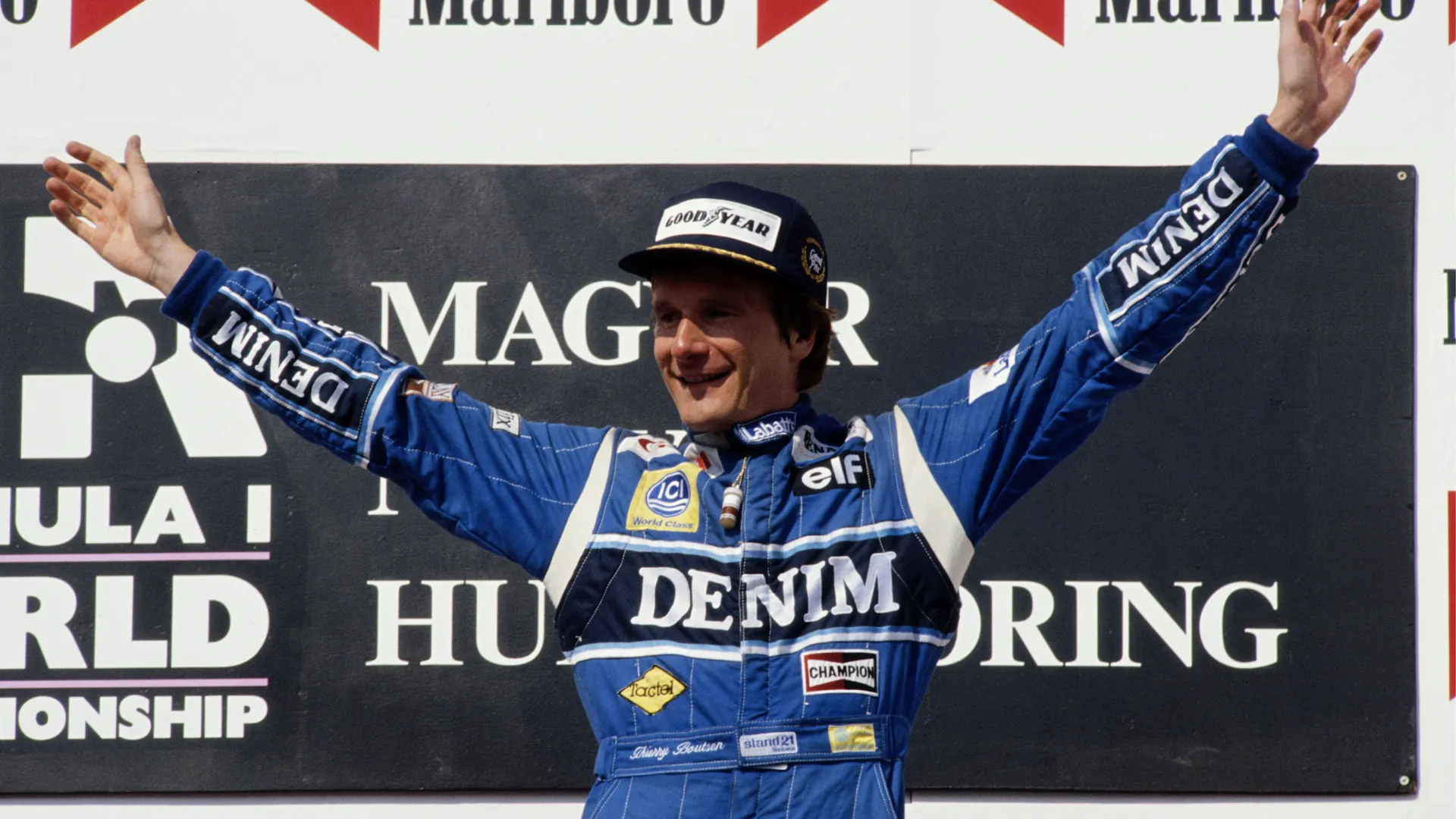 "L'ambiente di Monza è diverso da quello di tutti gli altri circuiti. E poi che belli quei rettilinei, la Parabolica, Lesmo... Bei tempi!"