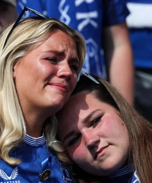 È finita un’epoca, tifosi dell’Everton in lacrime: le foto