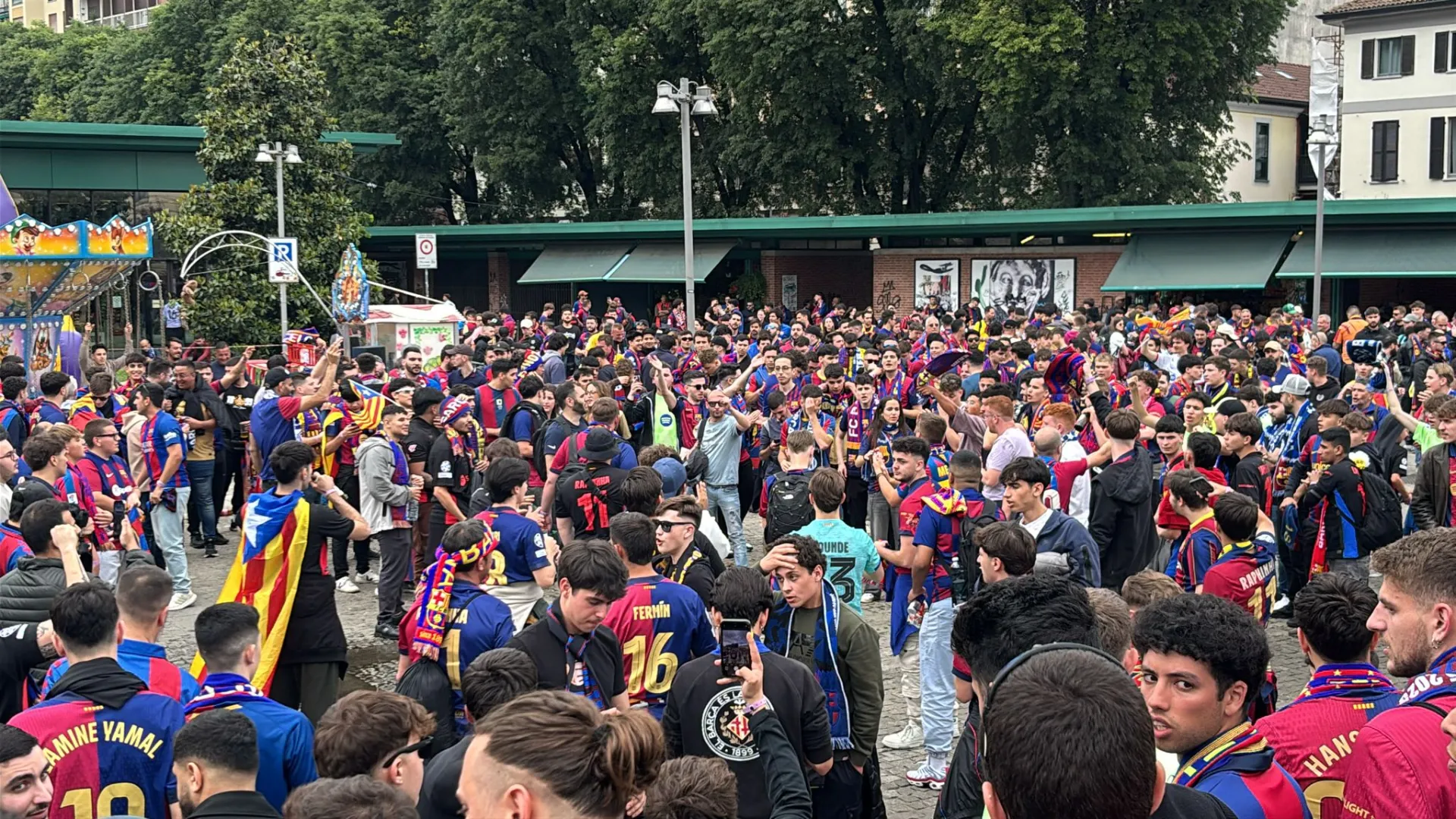 Tantissimi i supporters dei catalani giunti per la semifinale di ritorno di Champions League
