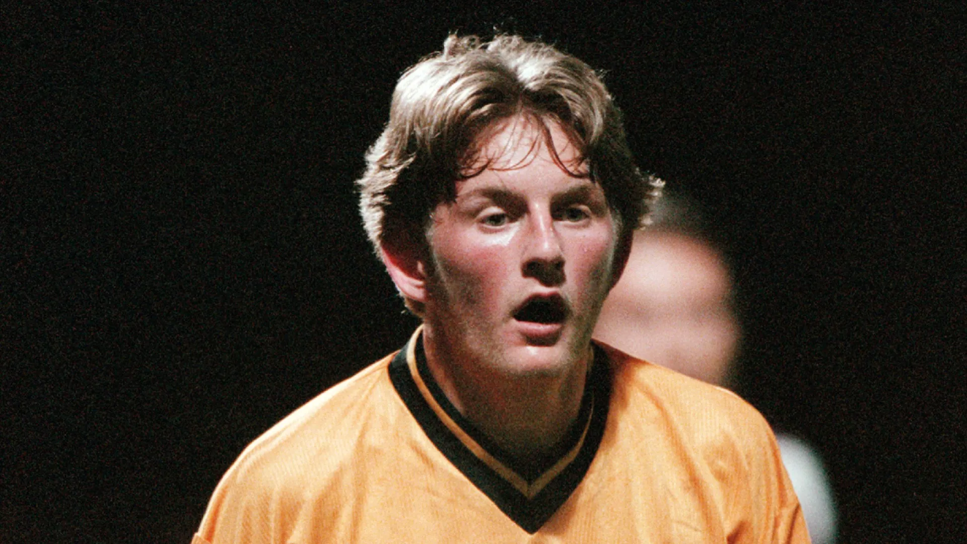 Ha iniziato la sua carriera calcistica nel Cambridge United
