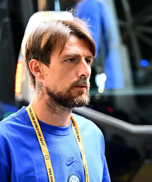 Inter: il litigio tra Acerbi e un tifoso del PSG diventa virale