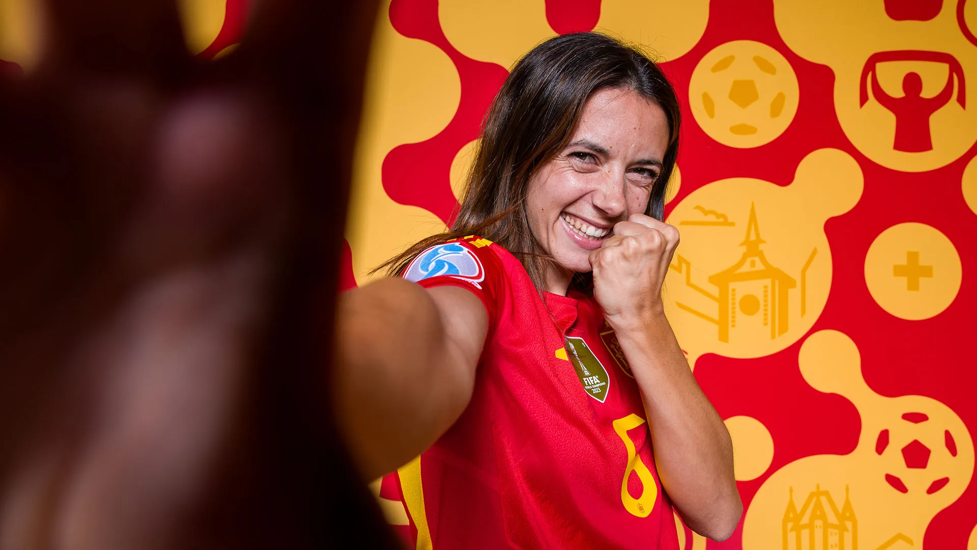 "Grazie a tutti per i messaggi e grazie a chi mi ha aiutato negli ultimi giorni. Fortunatamente sta andando tutto bene", ha scritto Aitana sui social