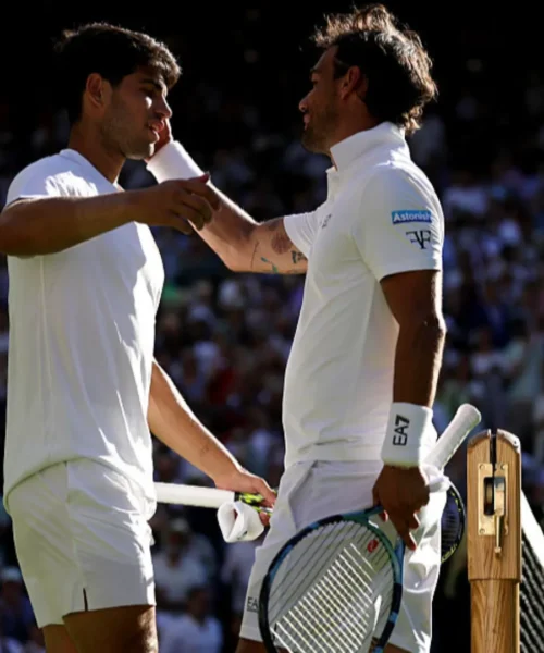 Fabio Fognini sfiora l’impresa, Carlos Alcaraz si salva al quinto set